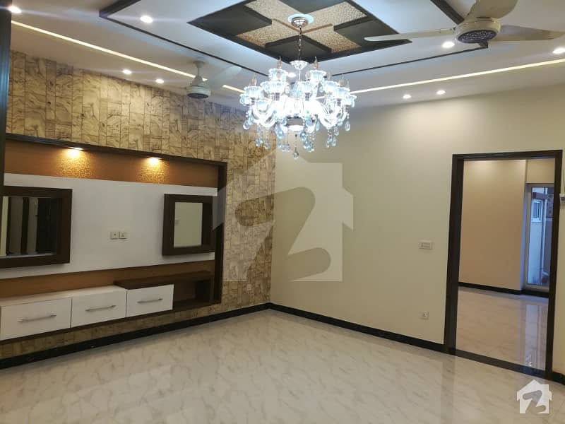10 Marla Luxury Villa For Sale In State Life Society Phase 1