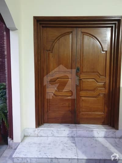 1 Kanal Two Sided Basement 6 Bed Renovated House For Sale On Main Tufail Road 1 Kanal Two Sided Basement 6 Bed Renovated House For Sale On Main Tufail Road