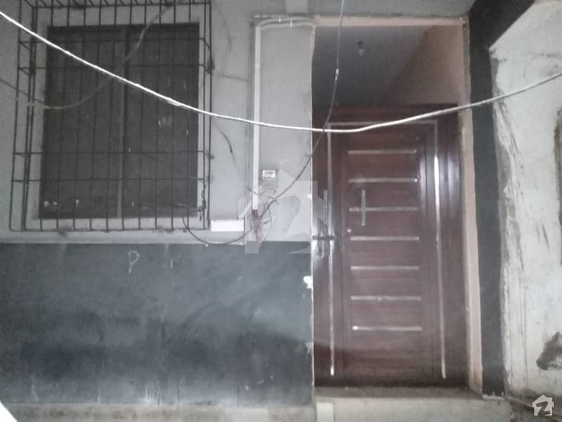 دہلی کالونی کراچی میں 2 کمروں کا 2 مرلہ فلیٹ 21 لاکھ میں برائے فروخت۔