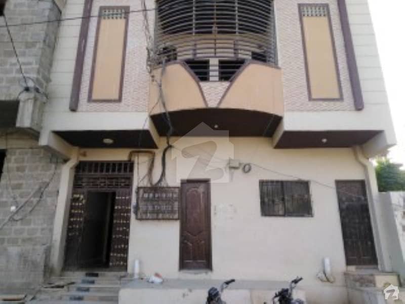 پی اینڈ ٹی کالونی کراچی میں 2 کمروں کا 4 مرلہ فلیٹ 40 لاکھ میں برائے فروخت۔