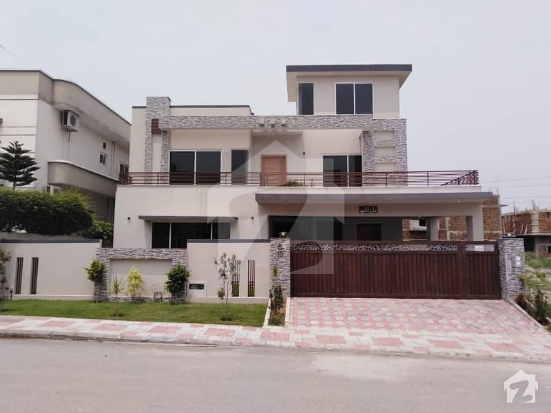 Vip Location Brand New 1 Kanal House For Sale
