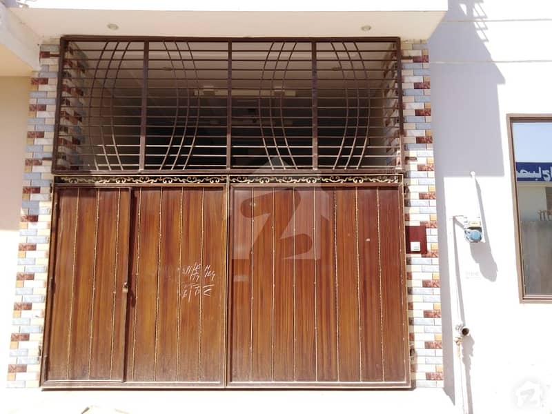 مسلم ٹاؤن بہاولپور میں 4 کمروں کا 10 مرلہ مکان 1. 1 کروڑ میں برائے فروخت۔