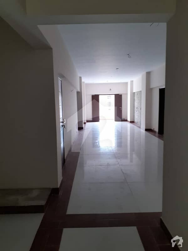 3 Bed Dd Brand New Flat At Kda Scheme 1 Nearby Karsaz And Tipu Sultan Road