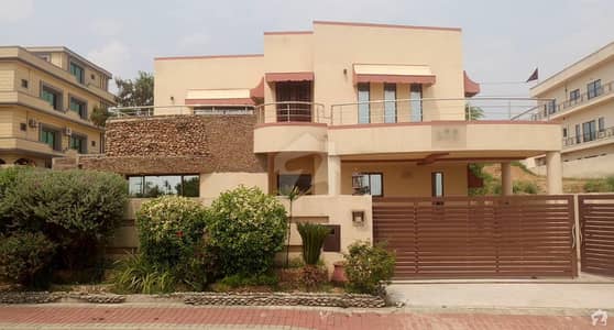 Beautiful Double Unit House Is Available For Sale Beautiful Double Unit House Is Available For Sale