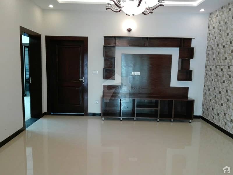 House Is Available For Sale In Askari 13