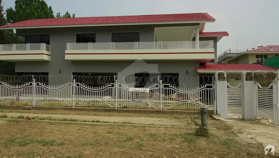 6 Bed Corner House Is Available For Rent 6 Bed Corner House Is Available For Rent