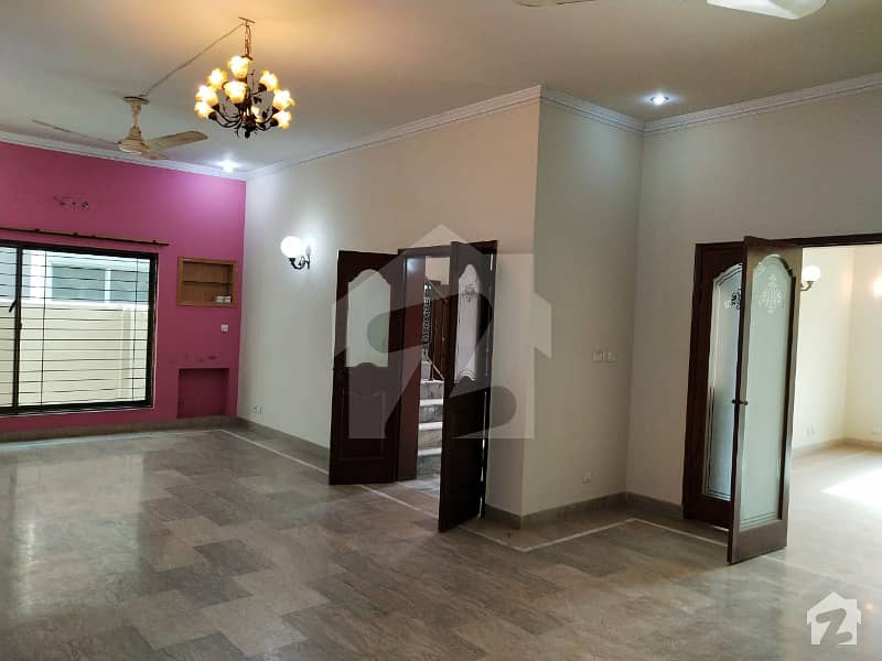 07 Marla Full House In State Life Society Lahore For Rent