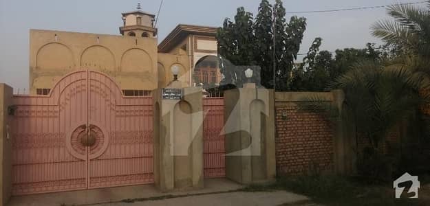 To Sale You Can Find Spacious Flat In Khanewal Vehari Road