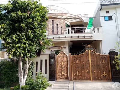 Well-Built House Available On Good Location Well-Built House Available On Good Location