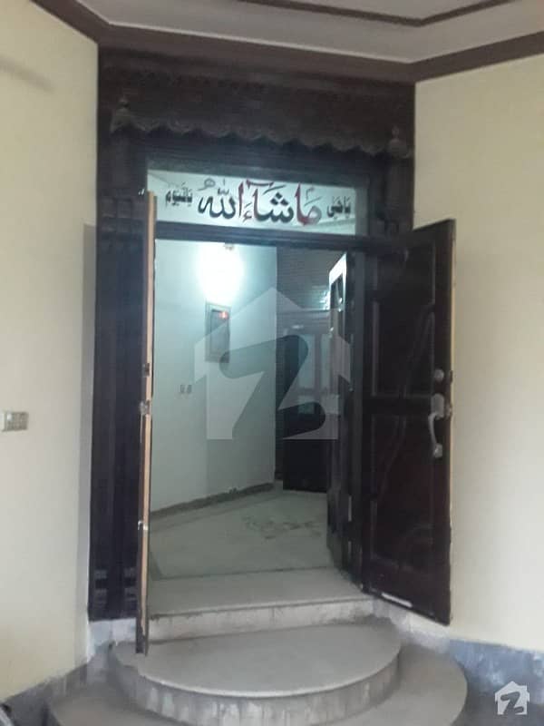 پی اے ایف آفیسرز کالونی کینٹ لاہور میں 3 کمروں کا 16 مرلہ زیریں پورشن 45 ہزار میں کرایہ پر دستیاب ہے۔