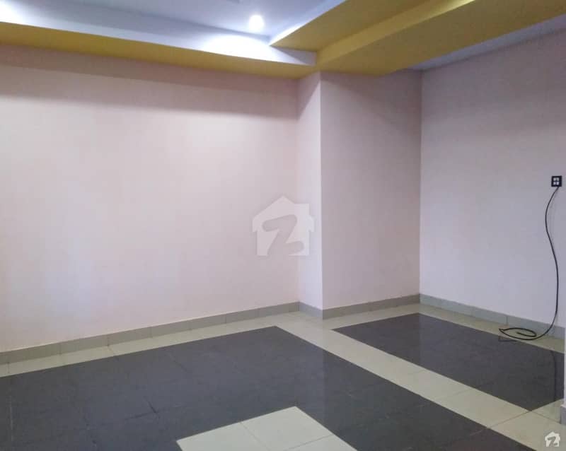 1.5 Marla Flat For Rent In Qureshi Arched Plaza Khushab Road