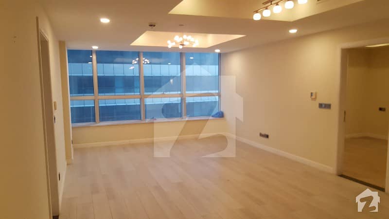 Beautiful Luxury 1 Bed Study Apartment With Beautiful View
