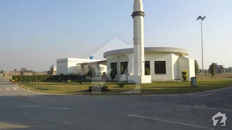 5 Marla Plot Near To Masjid and Main Boulevard 5 Marla Plot Near To Masjid and Main Boulevard