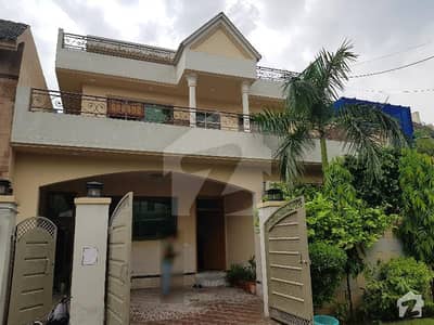 House 10 Marla Having 5 Bed For Sale House 10 Marla Having 5 Bed For Sale
