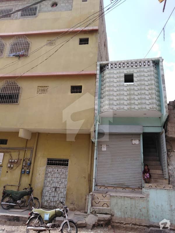 اختر کالونی جمشید ٹاؤن کراچی میں 1 کمرے کا 2 مرلہ مکان 40 لاکھ میں برائے فروخت۔