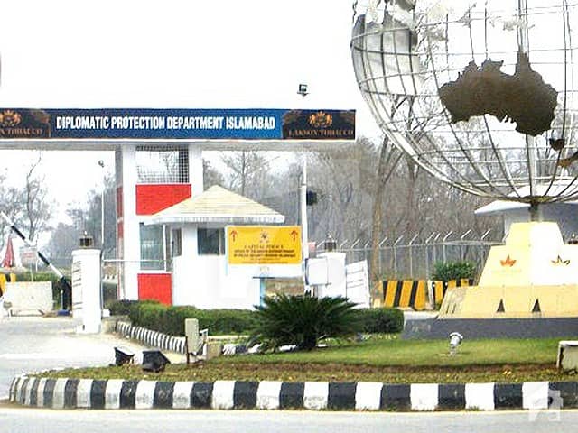 Karakoram Diplomatic Enclave Flat For Sale