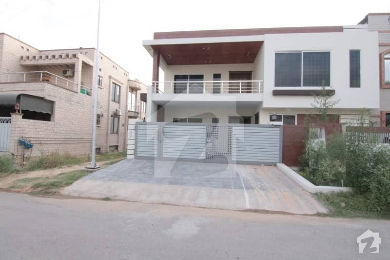 Beautiful Lavish Brand New House 40x80 G13 Islamabad