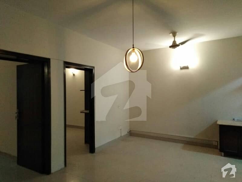 Flat Available For Rent In Ittehad Commercial