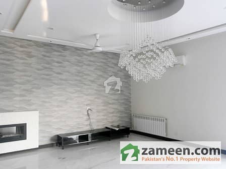 1 Kanal Well Decorated House For Sale In Phase 3