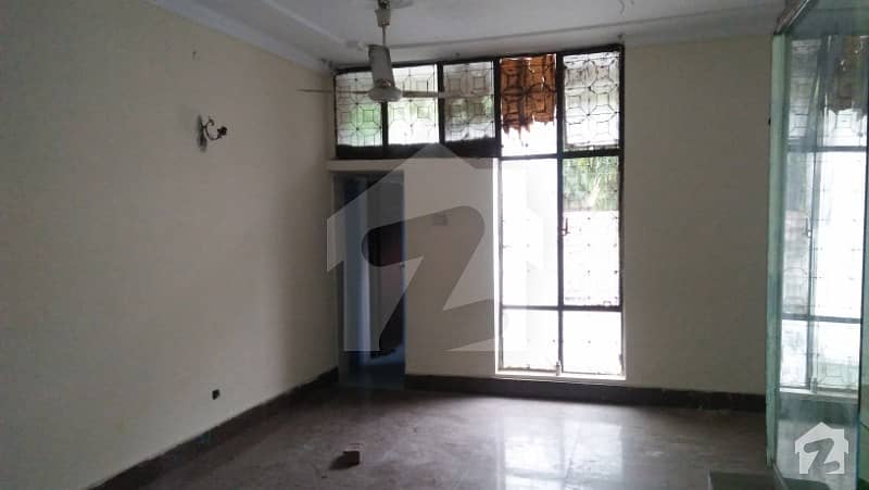 Full House Available For Rent In Nishtar Block - Allama Iqbal Town
