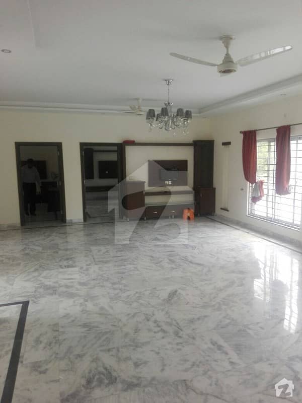 1 Kanal Brand New Upper Portion For Rent In Main Cantt