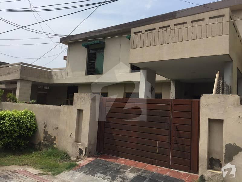 1 Kanal Upper Portion Available For Rent With Separate Gate In Cantt Near Rahat Bakary