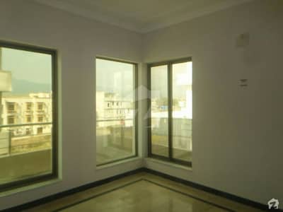 Well-Built House Available At Good Location Well-Built House Available At Good Location