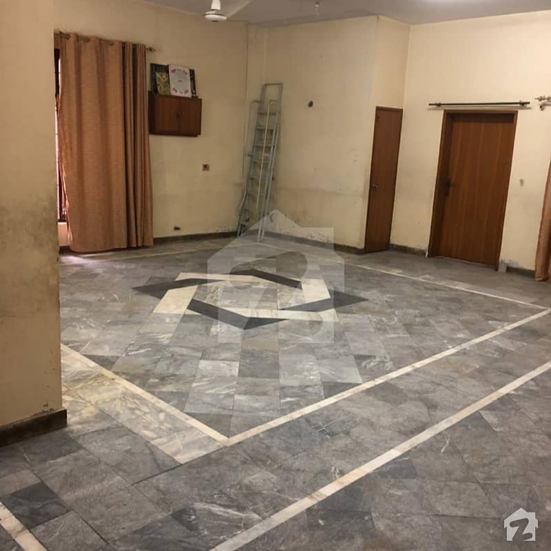 3 Bed Kanal Upper Portion For Rent 3 Bed Kanal Upper Portion For Rent