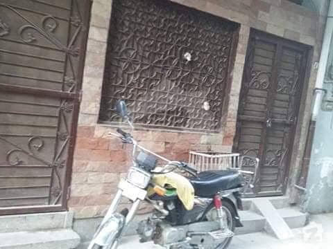 Cantt Saddar 8 Marla Solid Constructed House Near Park Main Road Prime Location 135 Lac