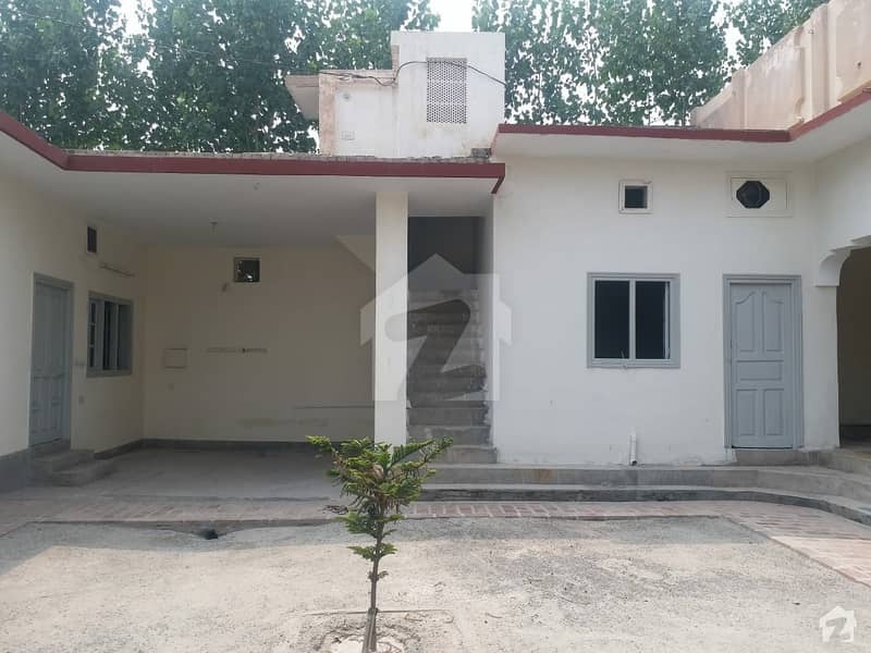 ورسک روڈ پشاور میں 10 کمروں کا 2 کنال مکان 60 ہزار میں کرایہ پر دستیاب ہے۔