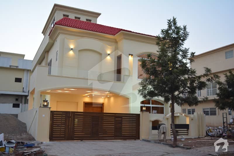 10 Marla Newly Constructed House For Sale In Bahria Town Phase 8