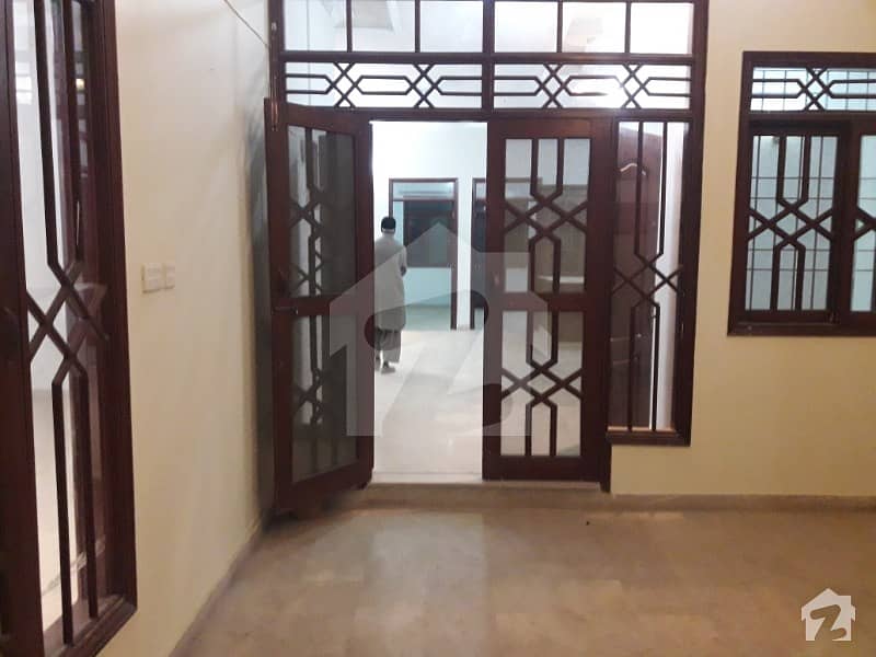 240 yards independent bungalow 3 bed d. d sweet water block 3 juhar.