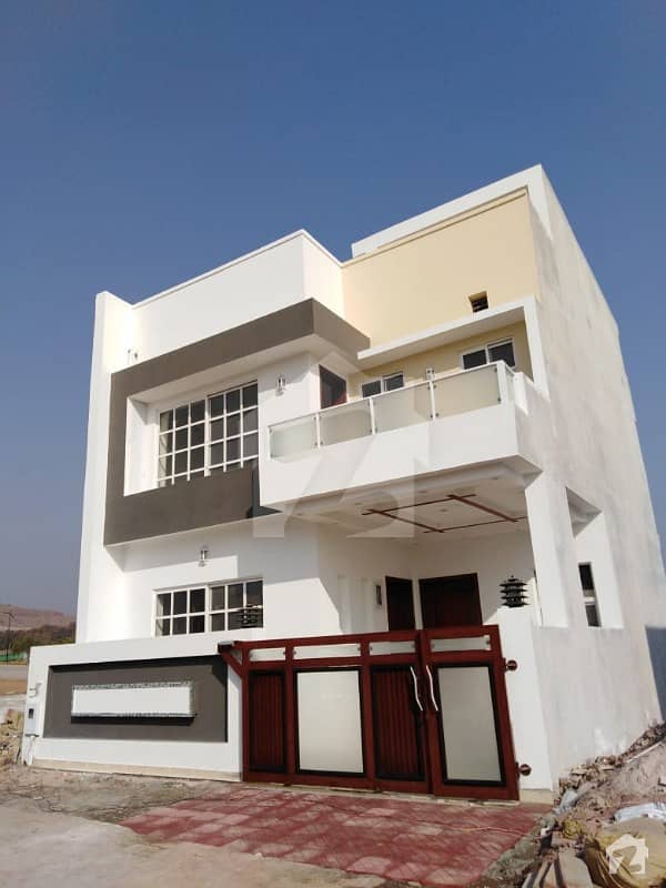 Beautiful  Solid Constructed 5 Marla House In Bahria Enclave