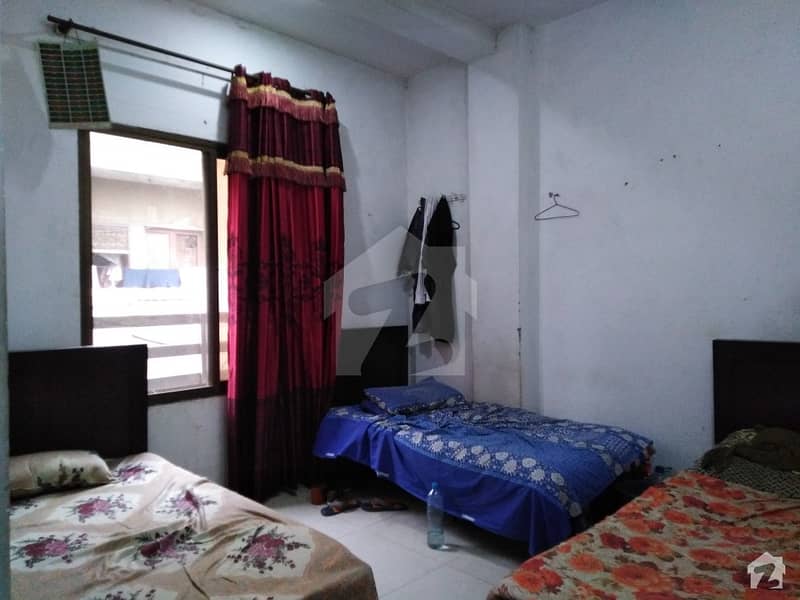 کینال پارک گلبرگ لاہور میں 3 کمروں کا 1 مرلہ کمرہ 7 ہزار میں کرایہ پر دستیاب ہے۔