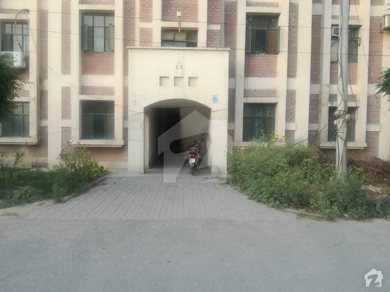 لیبر کالونی لاہور میں 2 کمروں کا 3 مرلہ فلیٹ 22. 5 لاکھ میں برائے فروخت۔