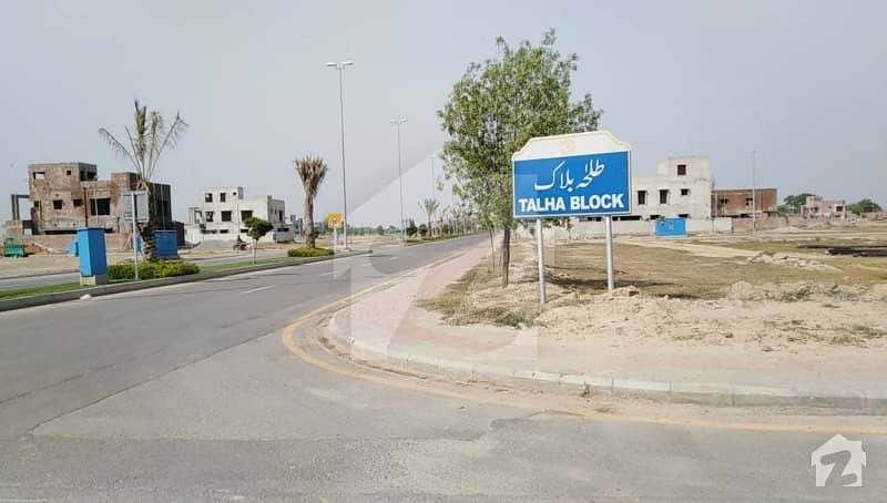 Plot No 157 Talha Block Facing Main Park Prime Location Plot Is Available For Sale In Bahria Town Lahore