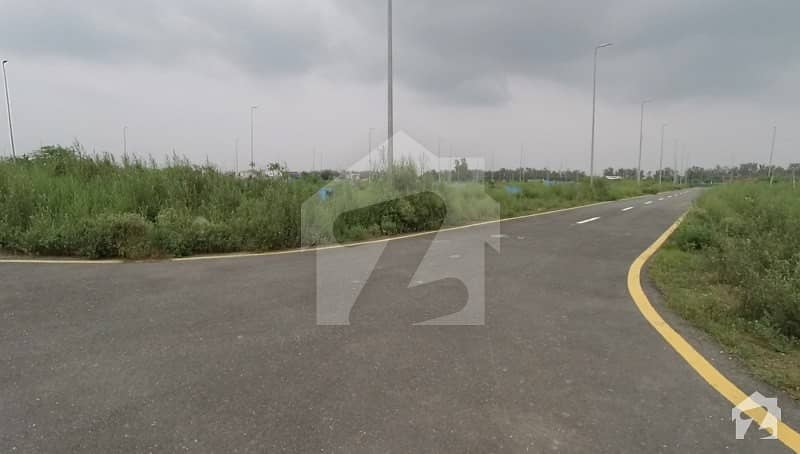 Dha Phase 7 Cca4 8 Marla Commercial Plot For Sale