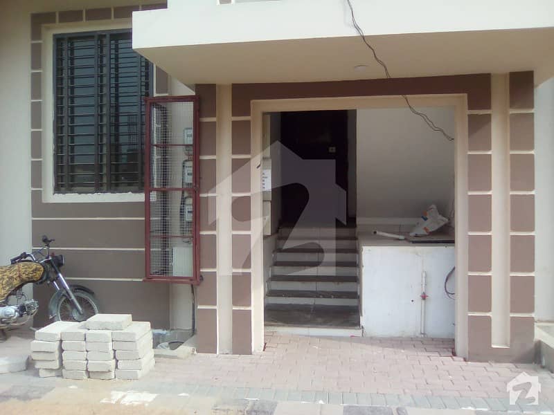 گلستانِِ جوہر ۔ بلاک 7 گلستانِ جوہر کراچی میں 3 کمروں کا 5 مرلہ فلیٹ 40 ہزار میں کرایہ پر دستیاب ہے۔