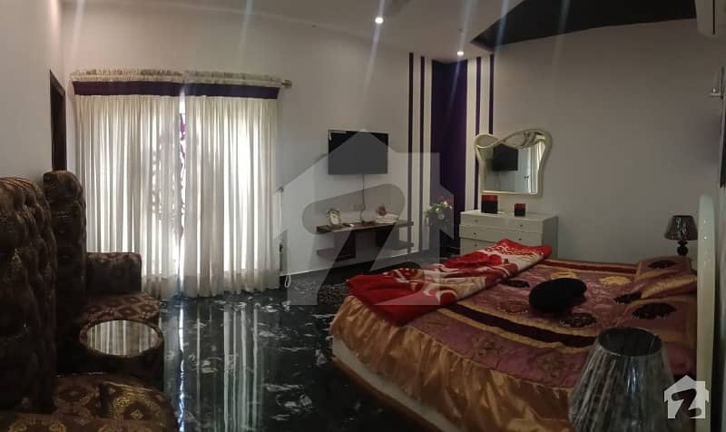 ڈی ایچ اے فیز 2 - بلاک وی فیز 2 ڈیفنس (ڈی ایچ اے) لاہور میں 5 کمروں کا 2 کنال مکان 12 کروڑ میں برائے فروخت۔