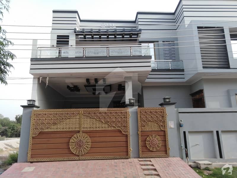 فیصل باغ ٹاؤن بہاولپور میں 5 کمروں کا 8 مرلہ مکان 1. 6 کروڑ میں برائے فروخت۔