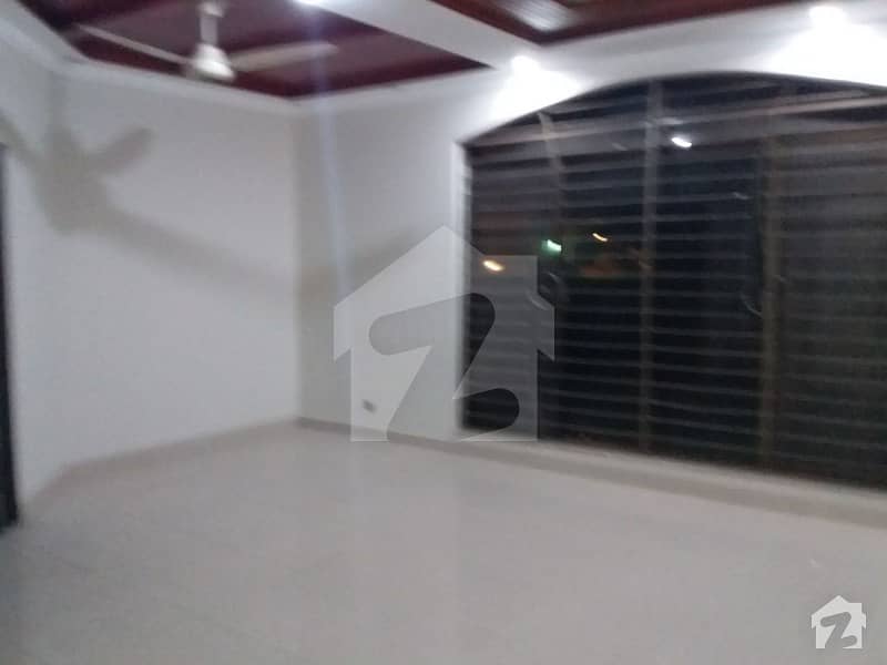 1 Kanal Lower Portion Available For Rent In Dha Phase 6 B Block
