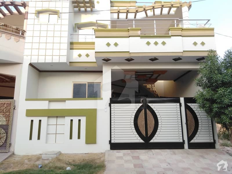 علامہ اقبال ایونیو جہانگی والا روڈ بہاولپور میں 4 کمروں کا 6 مرلہ مکان 90 لاکھ میں برائے فروخت۔