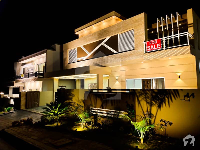 1 Kanal Luxury Bungalow Is Available For Sale