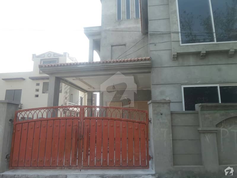 نیو لالہ زار راولپنڈی میں 5 کمروں کا 5 مرلہ مکان 88 لاکھ میں برائے فروخت۔