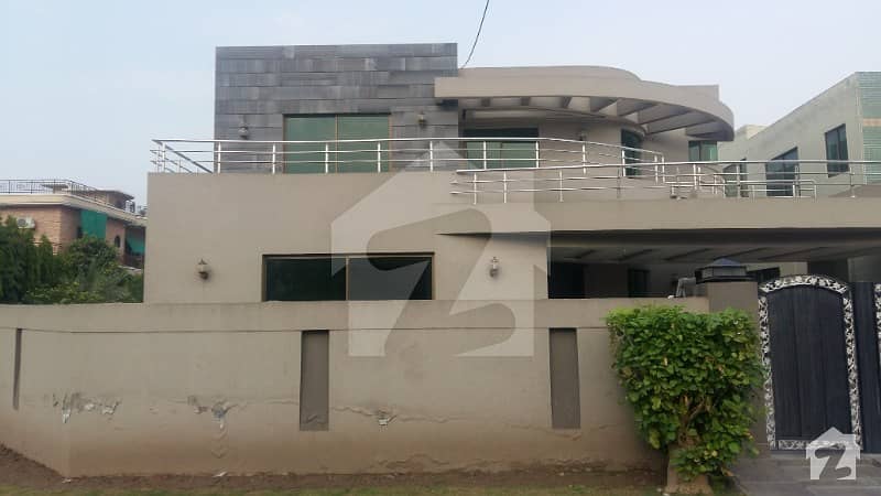 20 Marla  Bungalow available for Rent Located dha Phase 4 HH block