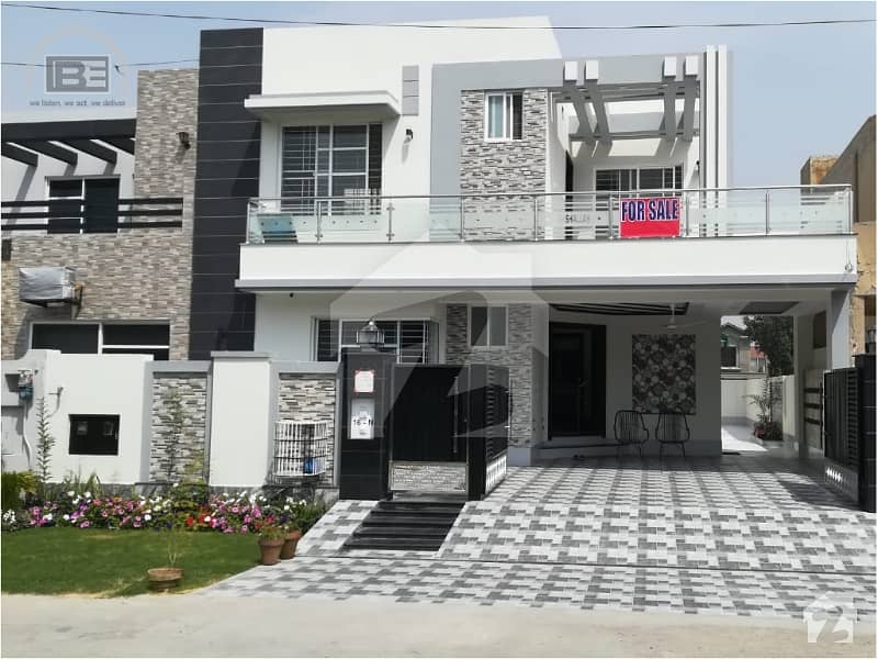 10 Marla Brand New Luxury House Available For Sale In Air Avenue Phase 8