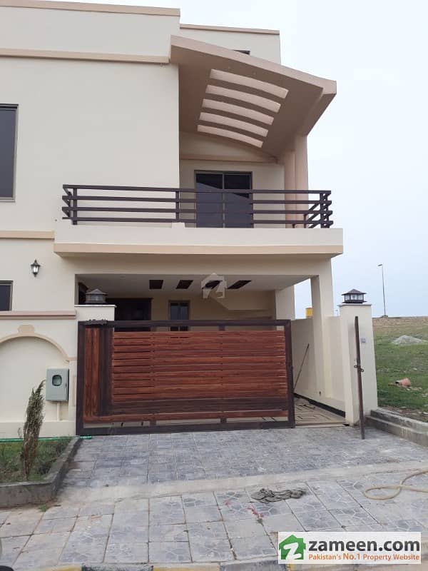 House For Sale 8 Marla Brand New Bahria Town Phase 8 Umer Block Safari Valley