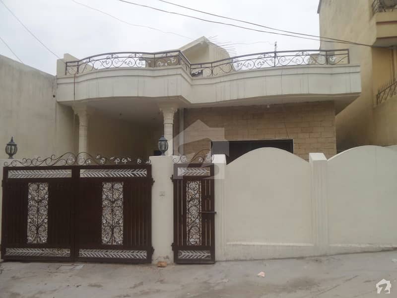 منور کالونی راولپنڈی میں 3 کمروں کا 9 مرلہ مکان 90 لاکھ میں برائے فروخت۔