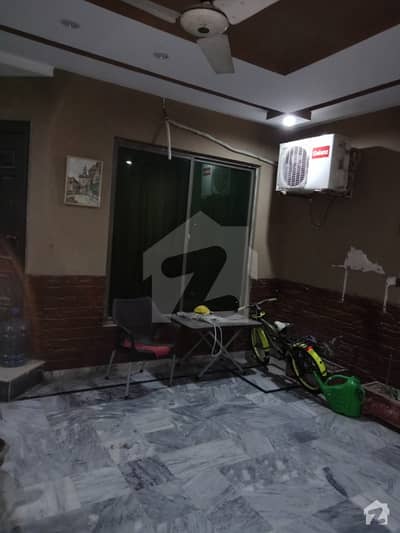 سعید کالونی - نیو گارڈن بلاک سعید کالونی فیصل آباد میں 4 کمروں کا 7 مرلہ مکان 1.55 کروڑ میں برائے فروخت۔ سعید کالونی - نیو گارڈن بلاک سعید کالونی فیصل آباد میں 4 کمروں کا 7 مرلہ مکان 1.55 کروڑ میں برائے فروخت۔