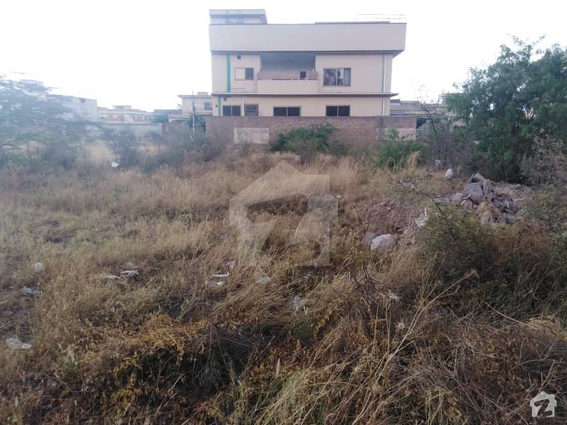 20 Marla Plot Available For Sale In Hayatabad Phase 2 - J2